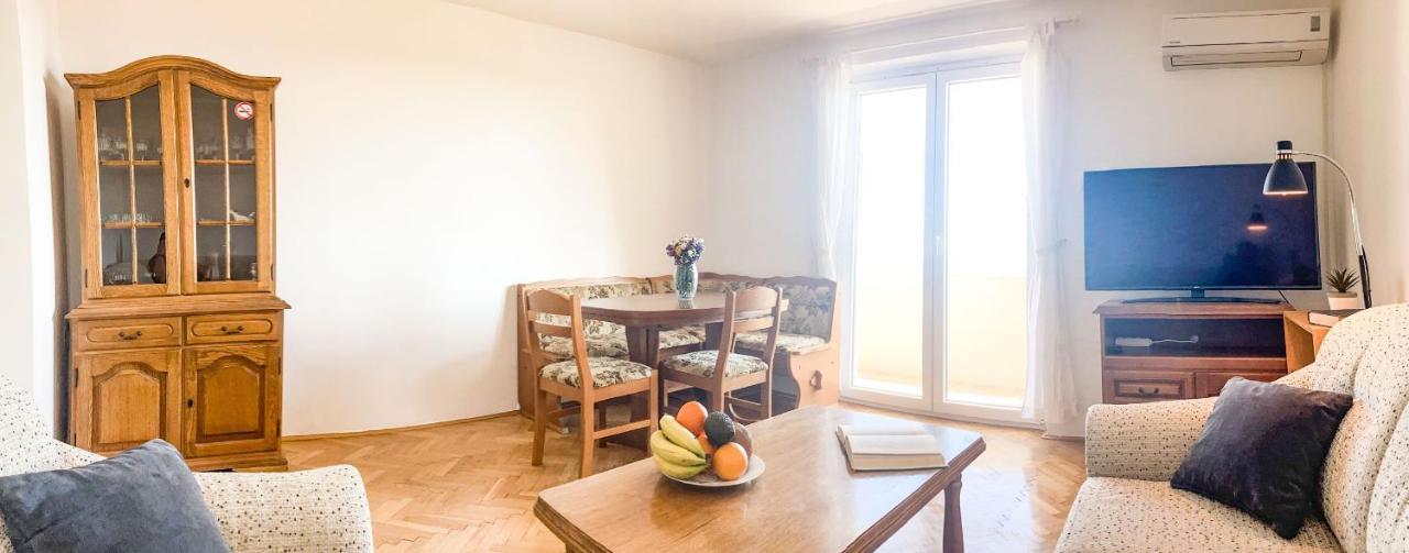 Gallery - View Of The Old Town & Free Parking Apartmán
